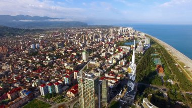 Yoğun İnşaatlı Karadeniz resort şehir, Batum Gürcistan havadan görünümü, Emlak