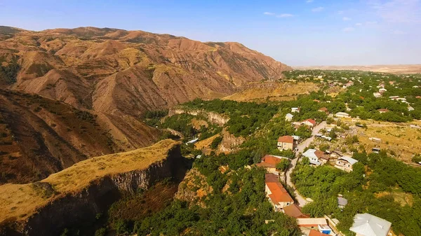 Schönes Bergdorf Halidzor Auf Hügel Armenien Landschaft Luftaufnahme — Stockfoto