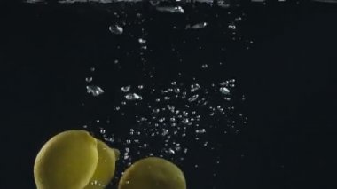 Üç sulu limon daldırma su, limonata madde, ferahlık, c vitamini