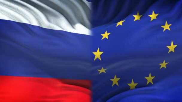 俄罗斯 欧盟对峙 各国分歧 在国旗背景上的拳头 — 图库视频影像