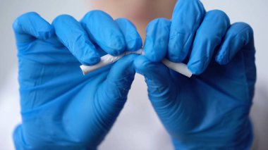 Doktor sigara, akciğer kanseri ve kalp krizi önleme, kötü alışkanlıklar Breaking