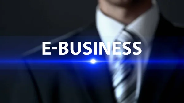 Business Mann Business Anzug Vor Bildschirm Online Technologie — Stockfoto