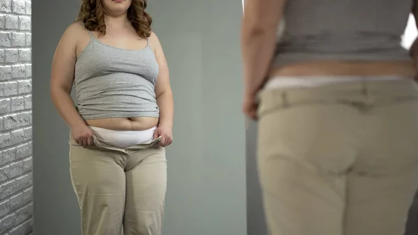 Curvy Lady Cannot Get Her Pants Overeating Result Obesity Problem — Stock Photo, Image
