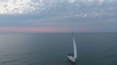 Lüks tekne yelken Karadeniz, Aktif istirahat, özgürlük, yaşam keyfi