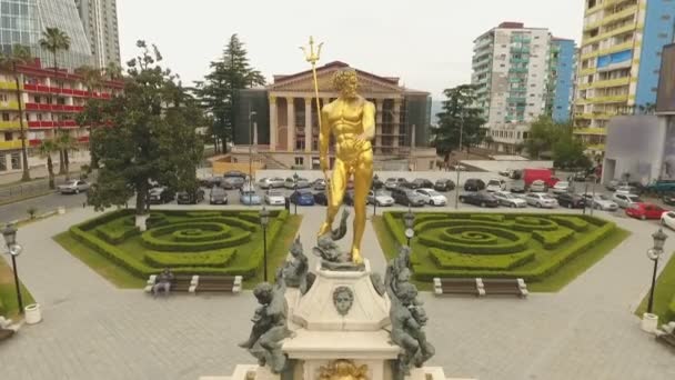 Estátua Netuno Sua Fonte Frente Teatro Drama Batumi Geórgia — Vídeo de Stock