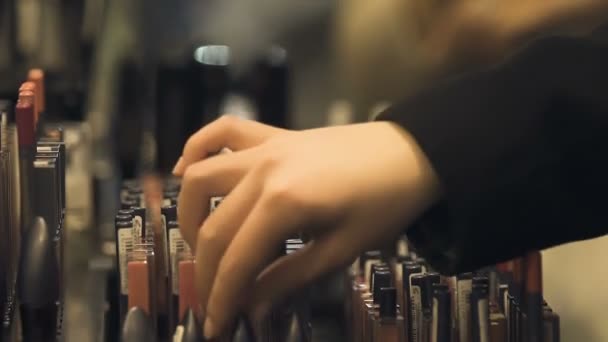 Lady Choosing Professional Make Products Beauty Industry Consumerism — Stock Video