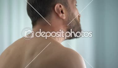 Boyun masaj, omurga ağrısı, acı spazm, tıp hissediyorum hastane hasta