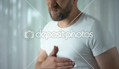 Adam güçlü göğüs ağrısı, kalp krizi stresin, neden duygu 40s Kardiyoloji