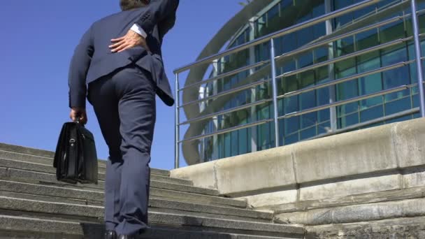 Manager Pak Die Lijden Aan Pijn Onderrug Slipped Disc Ziekte — Stockvideo