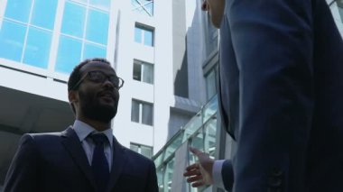 Şirket Müdürü tebrik Yöneticisi promosyon, iyi haber, başarı