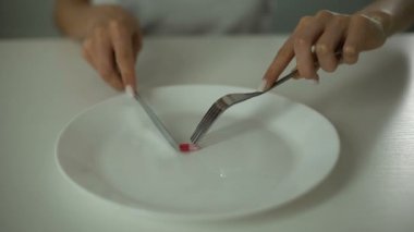 Kesme hap, Anti-obezite uyuşturucu, ilaç sindirim sistemi için kadın