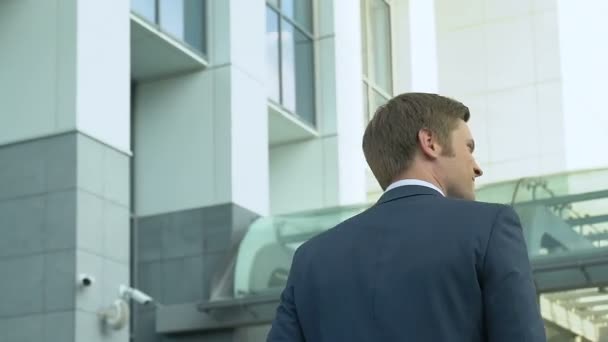 Homem Feliz Indo Para Trabalho Entusiasmado Confiante Futuro Carreira Bem — Vídeo de Stock