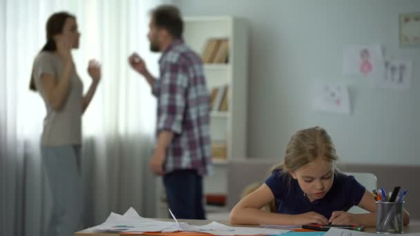 Echtscheiding Van Ouders Thuis Vechten Conflicten Agressie Opgroeiende Kind — Stockvideo