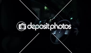 El feneri gece, kanun ve düzen güvenliğiyle otopark araba hırsızı yakalandı