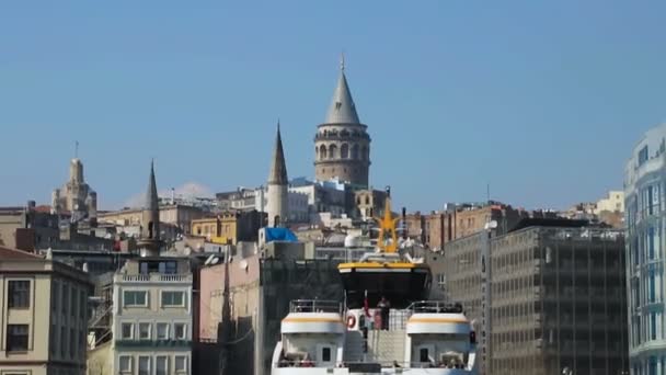 Blick Auf Den Galata Turm Rekonstruktion Alter Gebäude Transport Istanbul — Stockvideo