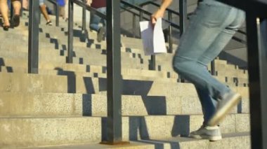 Öğrenciler yukarıda, sınav, tanıtım üniversite kampanya için başvuru rush çalıştırmak