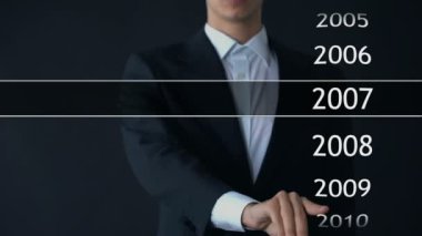 İşadamı 2015 yılı sanal menü, veri, iş geçmiş için arama seçer