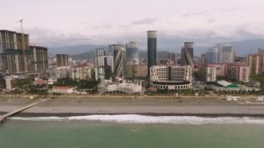 Batum, Karadeniz kıyı şeridi üzerinde bulunan elit modern otellere Gürcistan'a seyahat