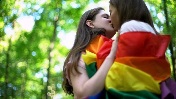 Lesbianas Besándose Aire Libre Protección Los Derechos Las Minorías Declaración —  Fotos de Stock