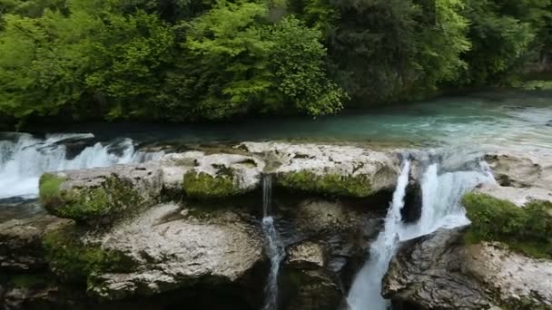 Nationalpark Von Kutaisi Schöne Wasserfälle Felsigen Bergen Georgien — Stockvideo