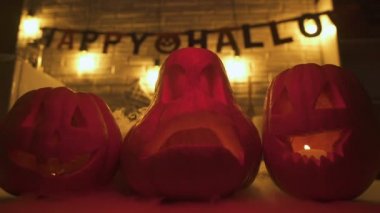 Bloodcurdling Jack O Lantern kabaklar süslemeleri Cadılar Bayramı kutlama partisinde