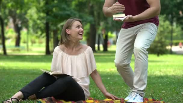 Caring Man Congratulating Girlfriend Birthday Anniversary Relations — Stock Video