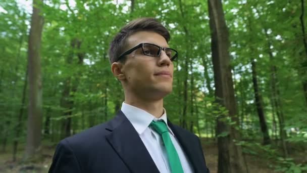 Young Business Man Deeply Breathing Green Forest Enjoying Clean Fresh — Stock Video