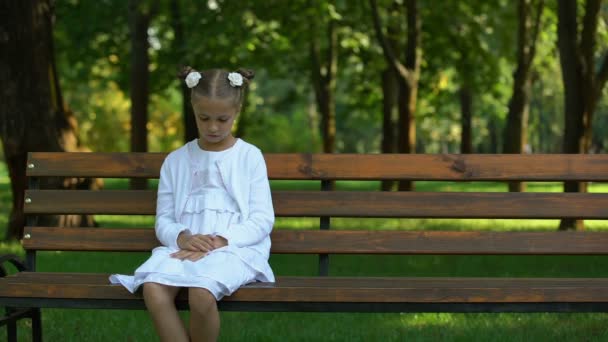 Sad Girl Lonely Sitting Bench Waiting Future Parents Coming Orphan — Stock Video