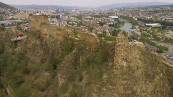 Twierdza Narikala Tylnej Części Słynne Atrakcje Historyczne Tbilisi Gruzja — Wideo stockowe