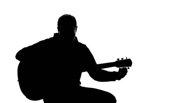 Schatten Junger Musiker Die Gitarre Stimmen Professionelles Songschreiben Hobby — Stockfoto