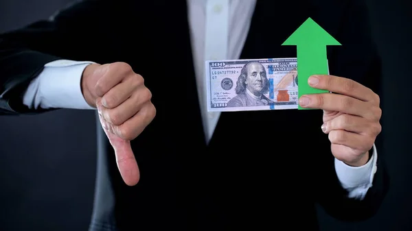 Financieel Consultant Met Dollar Biljetten Weergegeven Duimen Omlaag Groene Pijl — Stockfoto