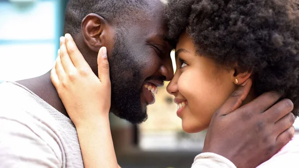 Çift Sürtüyor Romantik Anlar Ilişkiler Beraberlik Aşk Sevgi — Stok fotoğraf