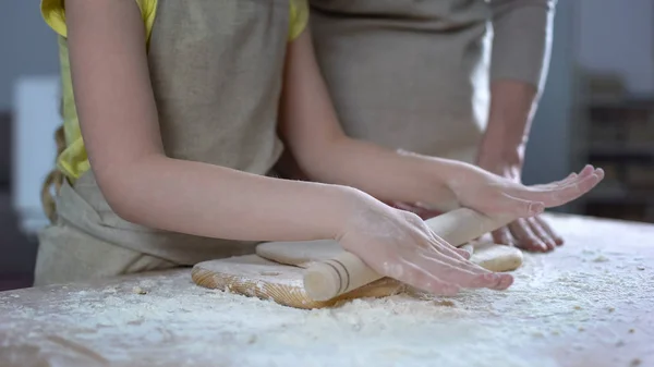 Hands Grandmother Granddaughter Pouring Flour Plank Cooking Time — Stock Photo, Image