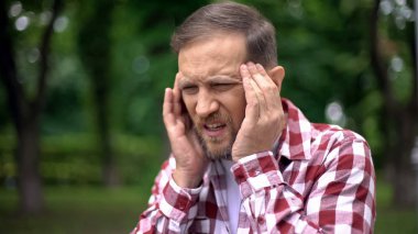 Hasta adam masaj tapınaklar, migren, acı acı, Nöroloji keskin