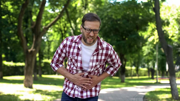 Mide Ağrısı Gastrit Belirti Sindirim Hastalıkları Sağlık Hissediyorum Adam — Stok fotoğraf