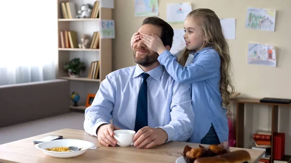 Cute Little Daughter Playing Father Guess Who Game Family Having — Stock Photo, Image