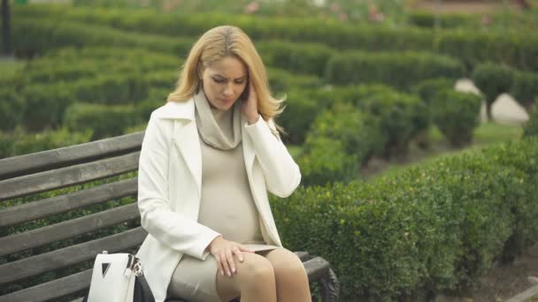 Yan Etkileri Almak Hap Sağlık Reddeden Kadın Acı Baş Ağrısı — Stok video
