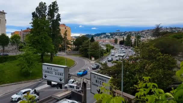Voitures Circulant Sur Route Nice Circulation Urbaine France Problème Écologique — Video