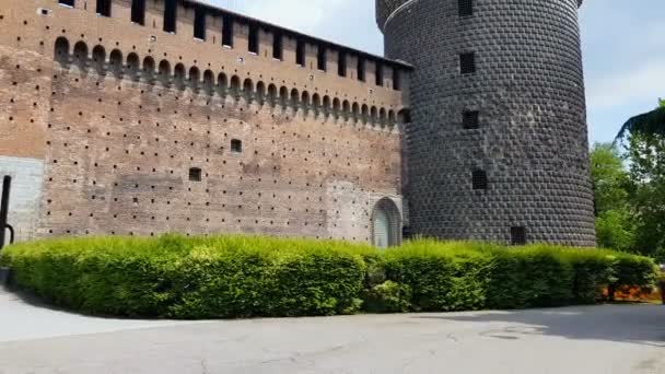 Zamek Sforzów Budynku Starożytnej Architektury Włoskiej Europejska Wieża Zwiedzanie — Wideo stockowe