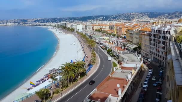 Playa Verano Arquitectura Niza Bandera Lgbt Orilla Del Mar Francia — Vídeo de stock