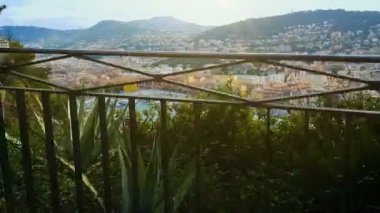 Güzel güzel liman, tekneler ve mimari, Akdeniz'in doğal güzellik