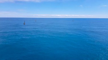 Sakin mavi deniz horizon, su rezervlerinin planet, geniş yer, iç özgürlük