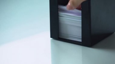 Not tutucu, office kaynağı çalışma Kırtasiye için organize kağıt alarak el