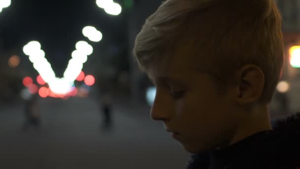 Sad Boy Standing Alone Street Holiday Eve Bullying Problem Lack — Stock Video