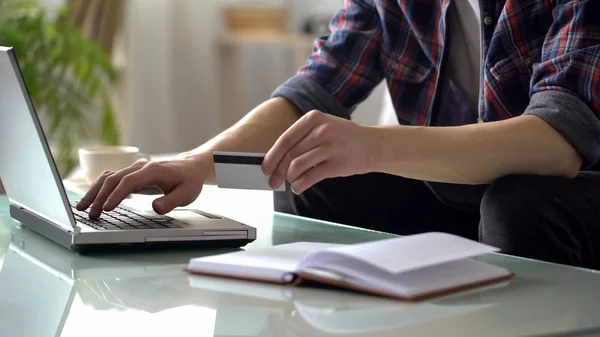 Man Holding Credit Card Typing Laptop Paying Utilities Shopping Online — Stock Photo, Image