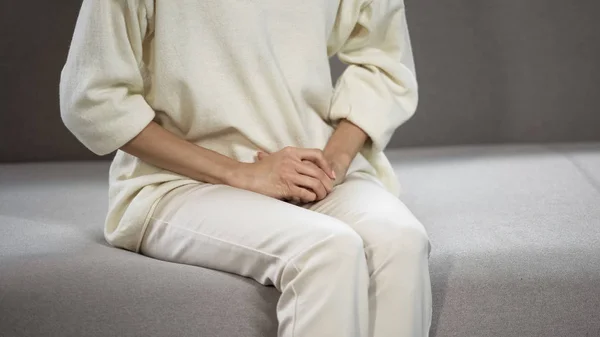 Woman suffering from strong menstrual, gynecological and urological problems — Stock Image Woman Suffering Strong Menstrual Gynecological Urological Problems Stock Image