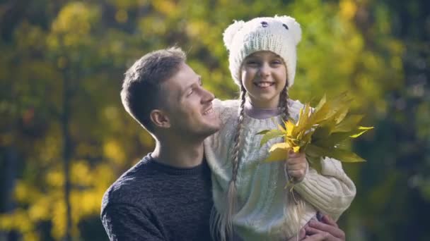 Father Holding Daughter Funny Hat Spending Free Time Together Autumn — Stock Video