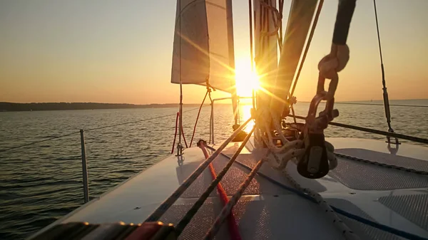Прекрасний Захід Сонця Над Морем Вид Вітрильника Розкішне Хобі Яхт — стокове фото