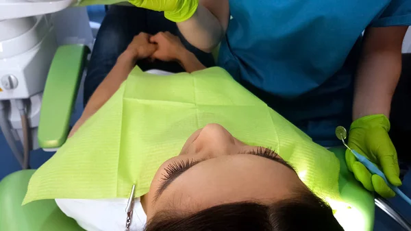 Estomatologista Examinando Pacientes Dentes Higiene Cavidade Bucal Higiene Cavidade Oral — Fotografia de Stock