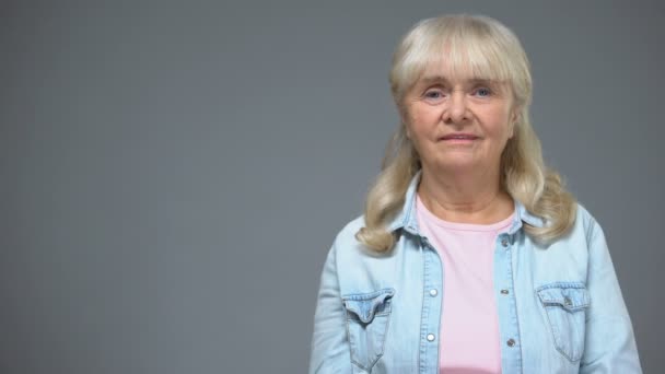 Shocked Aging Woman Covering Mouth Hand Astonished News Emotions — Stock Video